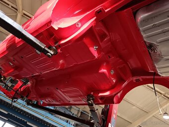 1965 FORD MUSTANG V8 AUTOMAT ABSOLUTNI SHOW CAR - 18