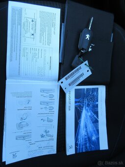 Peugeot 308 1.2 PureTech S S Style - 18