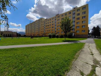 (REZERVOVANÉ) 2-IZBOVÝ BYT S LOGGIOU, KRÁSNY VÝHĽAD, 50m2, R - 18