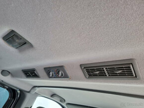 Opel Vivaro 2,5 TDCi 8 Míst Webasto 2xKlima 239.999Kč - 18