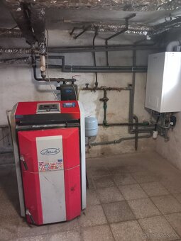 Priestranný rodinný dom s veľkým pozemkom - Bretejovce - 18