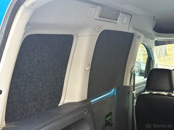 VW Caddy - 18