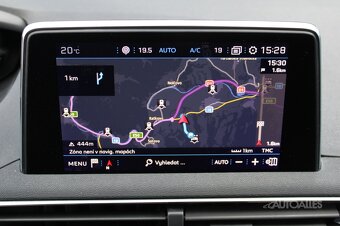 Peugeot 3008 1,6 HDi 88 kW - 18