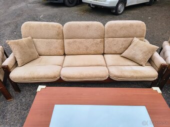 Predám koberce, nábytok, periny - 18