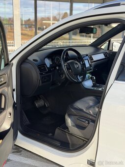 VW Touareg 3.0 TDi - 18