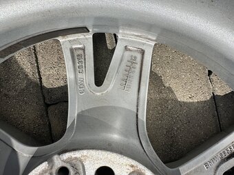 BMW - 4ks hlinikové disky 16” + pneumatiky - 18