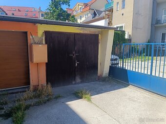 Exkluzívny 4-izbový byt v historickom srdci mesta - Žilina - 18