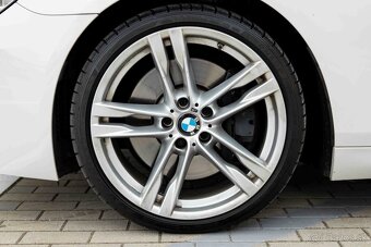 BMW 650i xDrive Grancoupe benzín 4x4 - 18