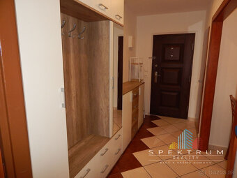 SPEKTRUM REALITY- Na PRENÁJOM 3-izbový byt, 64 m2 s balkónom - 18