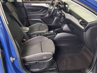 Ford Focus Kombi 2.0 TDCI AUTOMAT Titanium - 18