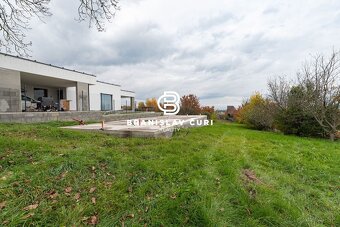 VÝRAZNE ZNÍŽENÁ CENA - Stavebný pozemok so základovou doskou - 18