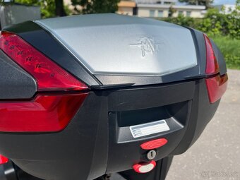 MV Agusta Turismo Veloce 800 - 18