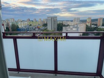 PREDAJ - 2- izbový byt s loggiou na Drobného ulici v Dúbravk - 18