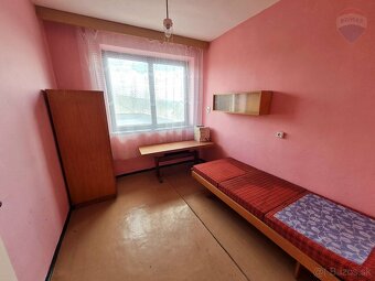 Super cenaVeľká chata v rekreačnej oblasti Valkov, na pre - 18