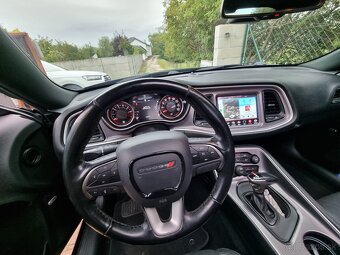 Dodge Challenger 2019 - 18