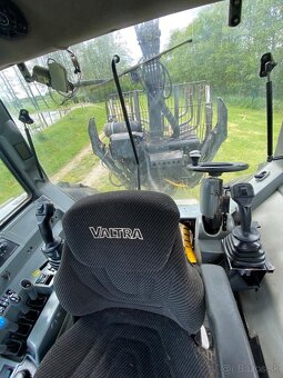 Valtra 6350i + vyvážecí souprava Palms 10D - 18