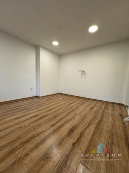 SPEKTRUM REALITY- Na PREDAJ 3 -izbový byt, 57 m2, Handlová,  - 18