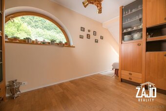 Elegantná vila s veľkorysým priestorom a wellness zónou IL - 18