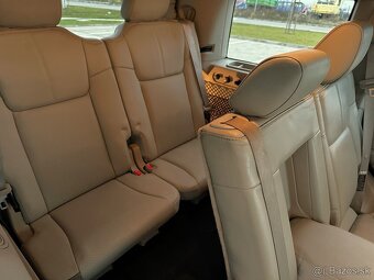 Jeep Commander 3.0 CRD 4x4 7 miestny - 18