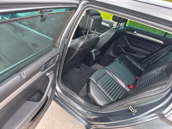 Volkswagen Passat 2.0 Tdi 140kW  DSG 4motion Pani, Dsg - 18