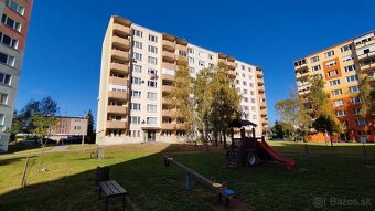 Zariadený trojizbový byt s veľkou loggiou - 18
