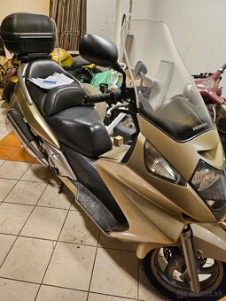 HONDA SILVERWING 600. 37KW - 18