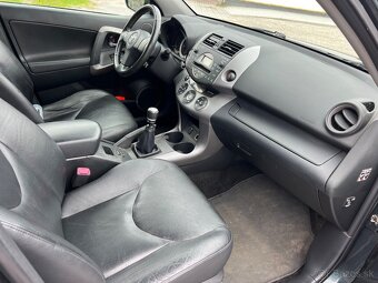 Toyota RAV4 2.2 D-4D 180  X+ - 18