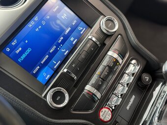 FORD MUSTANG - servisna historia , kupene na SR - 18