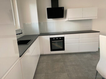 VOĽNÝIba u nás 2i BEZRUČOVA RESIDENCE,balkón,loggia,garáž. - 18