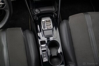 Peugeot 208 1.2 PureTech 100 GT Pack EAT8 - 18