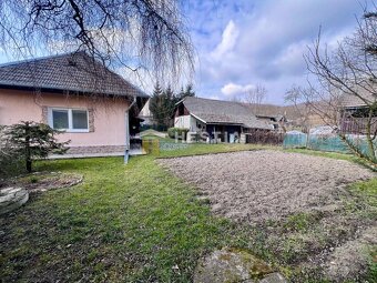 Príjemný rodinný dom v krásnej dedinke Podkylava s veľkým po - 18