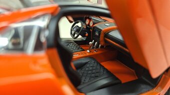 1:18 VOLKSWAGEN NARDO W12 - 18