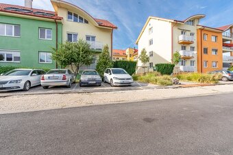 PRIESTRANNÝ ZARIADENÝ 2i BYT S VEĽKOU LOGGIOU 15M2 - PIVNICA - 18