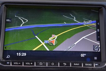 Volkswagen T5 Transporter 2,0TDi, 75kW, M5, 4d. 3.Miestne - 18