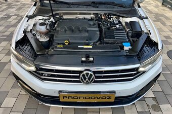 Volkswagen Passat Variant 2.0TDI R-Line 4Motion - 18