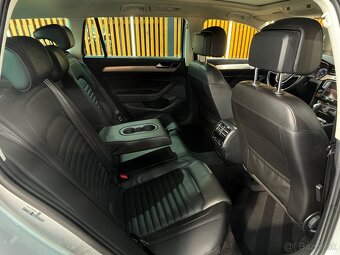 Volkswagen Passat Variant 2.0 TDI BMT Highline DSG - 18