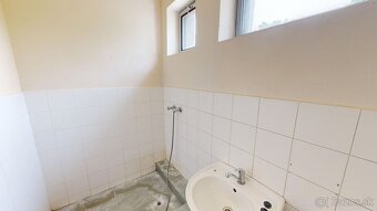 PRIESTOR na prenájom v ŠALI - 18