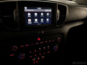 KIA Sportage 1.6 benzín,97KW,2017,SK auto,ťažné zariadenie - 18