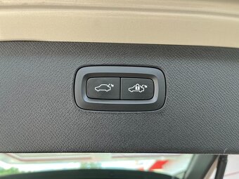 Volvo XC90 D5 AWD 173kW AT8 - 18