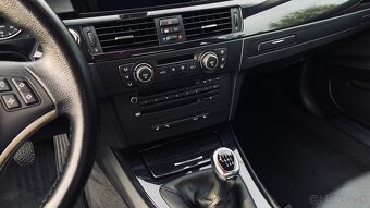 BMW E92 Coupé | M/T, H&K, iDrive Pro - 18