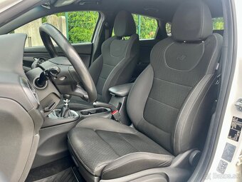 Hyundai i30 NLine Fastback 1.4 T-GDi 103KW // NELAKOVANÉ// - 18