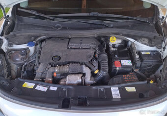 Peugeot 2008 1.6 BlueHDi 100 Allure - 18