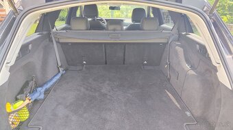 Mercedes-Benz E trieda Kombi 300 T d Avantgarde 4Matic 7-m - 18
