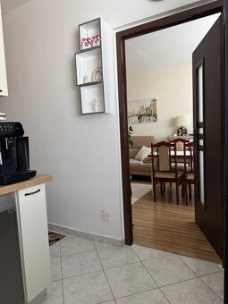 Súkromná inz. PREDÁM PEKNÝ 3i BYT ZVOLEN - 18