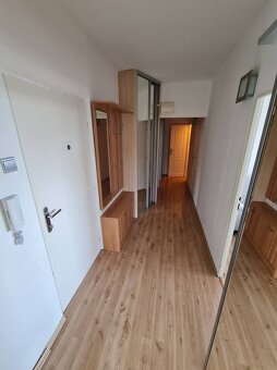 Veľký 3izb. byt na predaj Púpavová ul. Karlova Ves, 255.000€ - 18