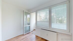Slnečný a priestranný 4 izbový byt - Lamač - 18