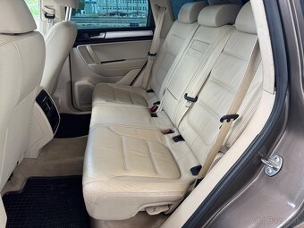 Volkswagen Touareg 3.0 TDI 4Motion - 18