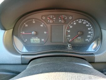 Vw Polo 1.4 TDI 51 kw rok 2007 - 18