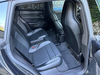 Porsche Taycan 4 Cross Turismo, Batery performance + - 18