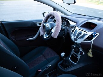 Ford Fiesta 1.4 TDCi DPF Titanium - 18